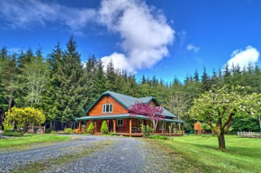 Peaceful Retreat on 10 Acres Less Than 7 Miles to La Push